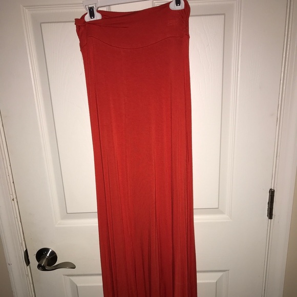 Orange maxi skirt - Picture 2 of 3